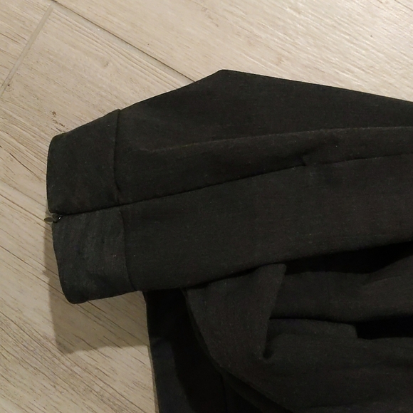 Women's Talbots stretch size 8 gray slacks - Picture 3 of 4